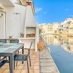Rustic Chic W Mooring Spot