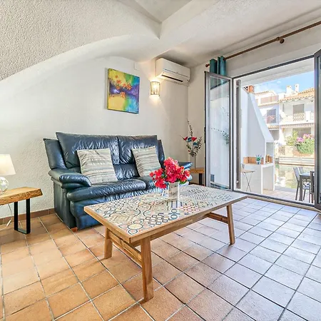 Apartment With Wellness *