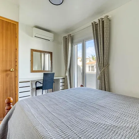 With Wellness Apartment Empuriabrava