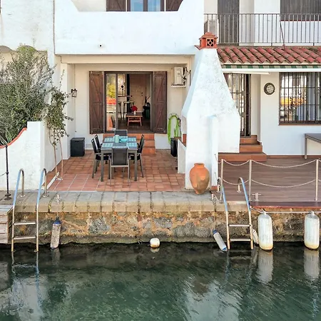 Apartment Rustic Chic W Mooring Spot Empuriabrava