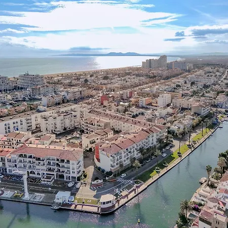 Apartment With Wellness Empuriabrava