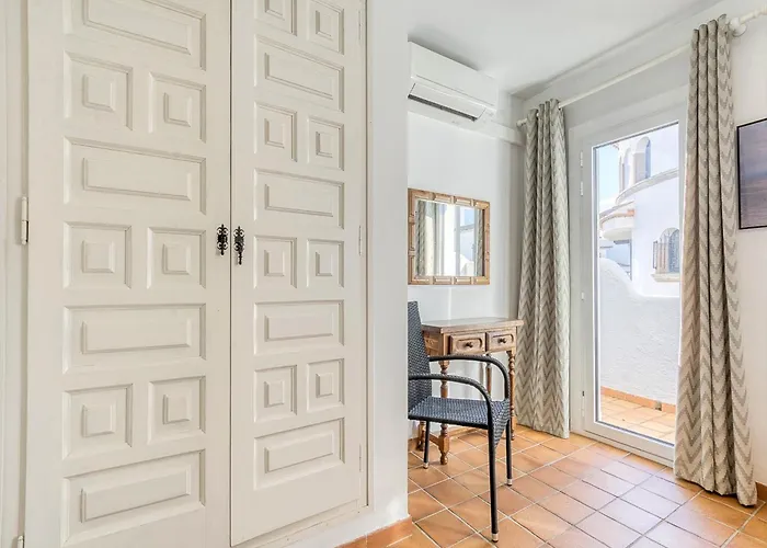 Rustic Chic W Mooring Spot Апартаменты Эмпуриабрава