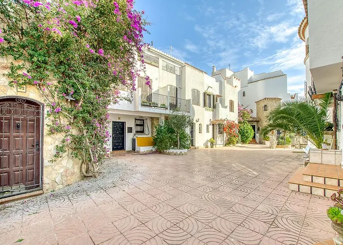 Апартаменты Rustic Chic W Mooring Spot